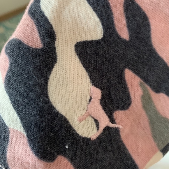 Victoria’s Secret pink camo v neck t-shirt - Picture 3 of 3